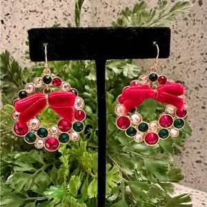 Christmas earrings of Wreath in faceted gems